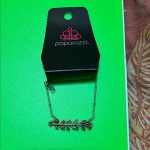 Paparazzi Gold Leaf Bracelet